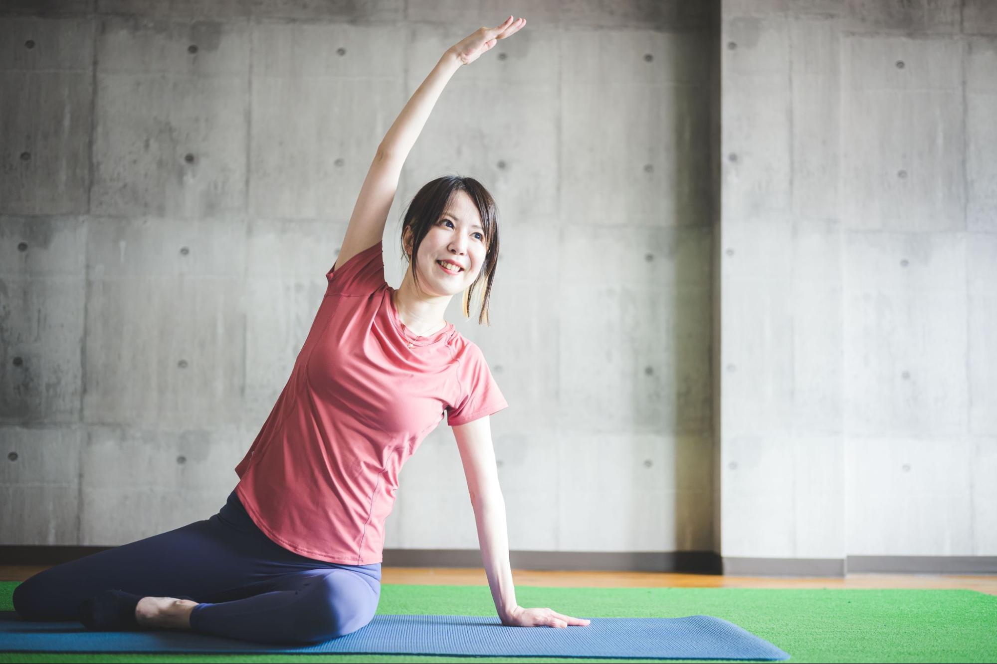 30/40代NOWH世代が【おうちでエクササイズ】するならコレ！気になる部分にアプローチしよう！〜ストレッチ編〜