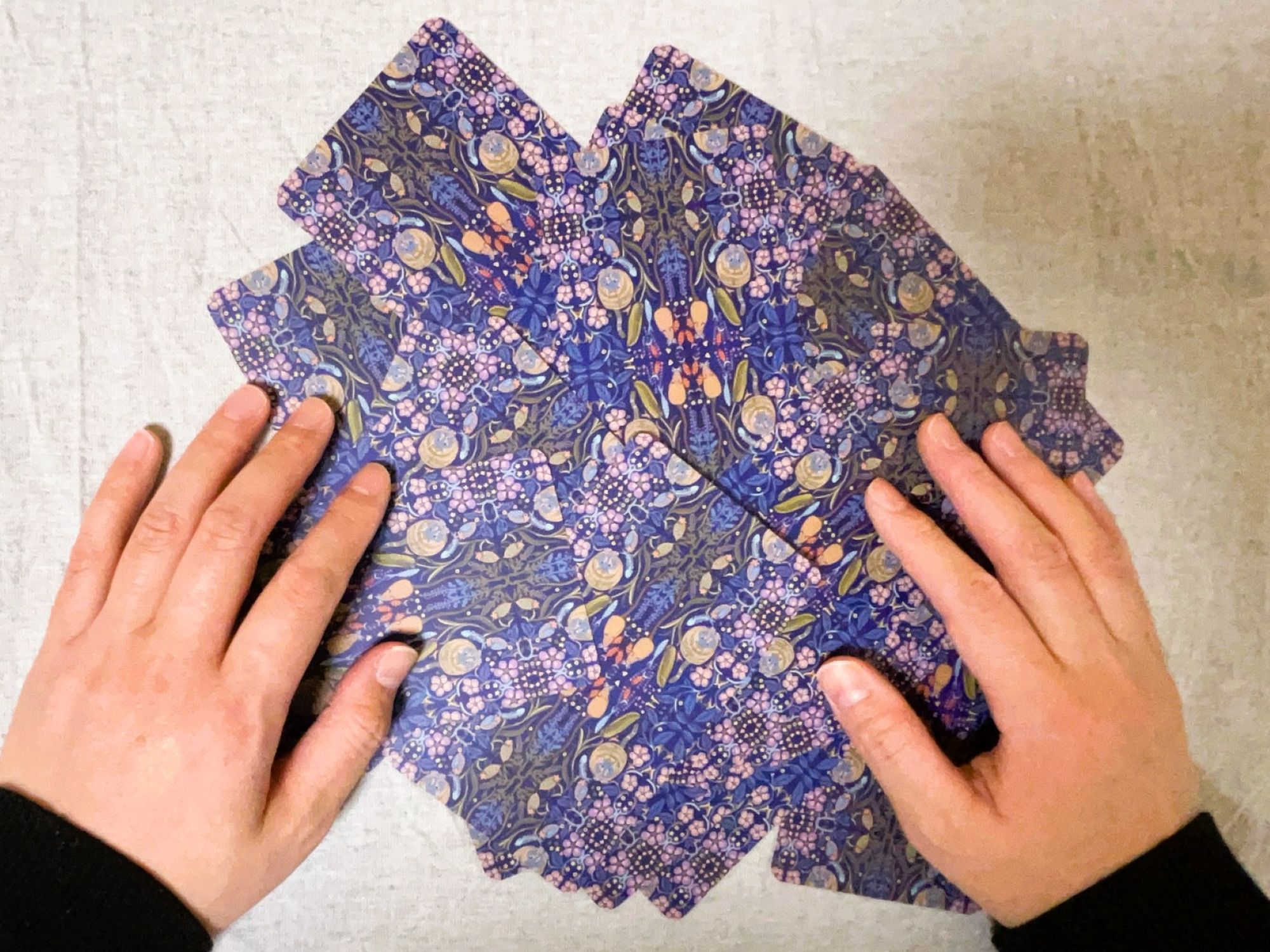 心の声を探す。タロットでたどる内なる旅